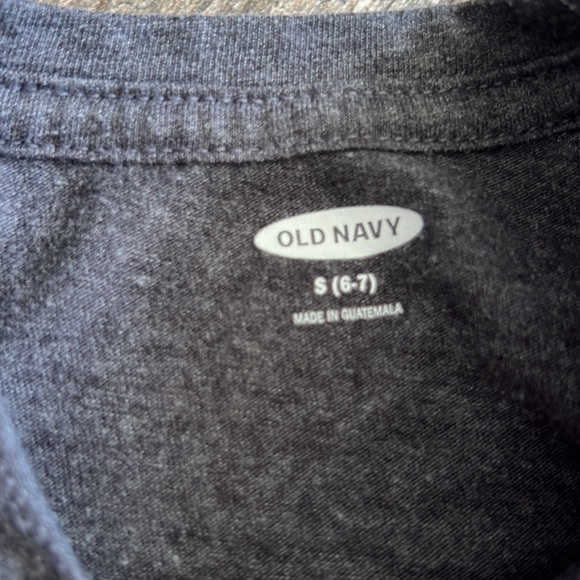 Old navy unicorn tee - Picture 4 of 6